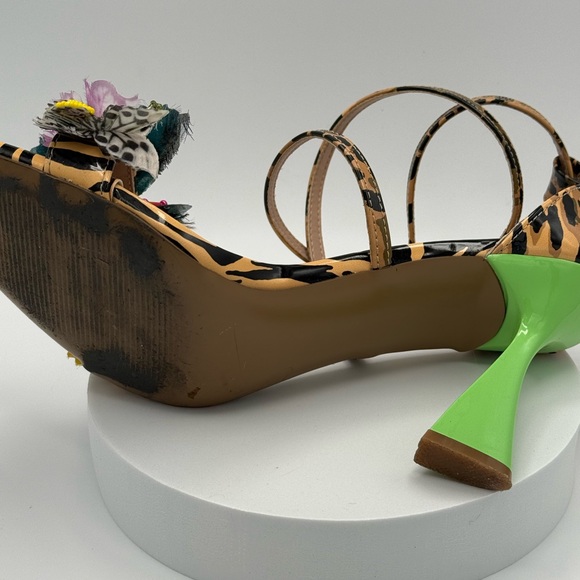 Betsey Johnson Everly Strappy Butterfly 🦋 Embellishment Heels Sandals 8 - Picture 9 of 11